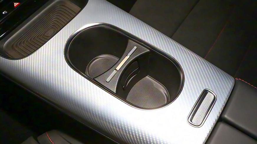 Mercedes-Benz удлинил батарейный CLA для Китая