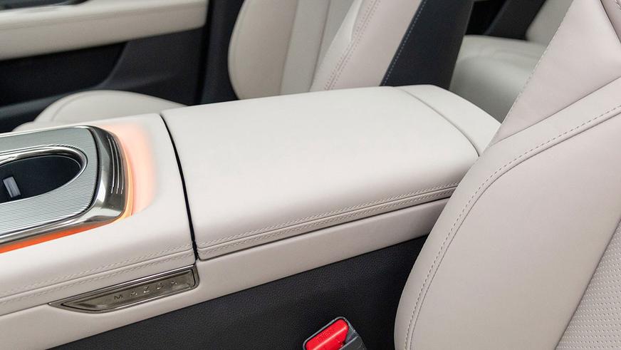 Mazda открыла в Китае приём предзаказов на лифтбэк EZ-6