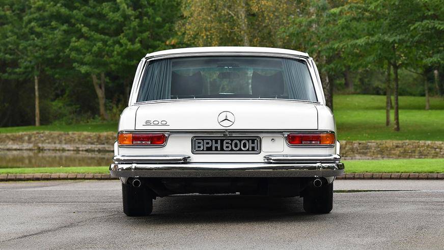 В продаже появился Mercedes-Benz Pullman, собранный для Джона Леннона