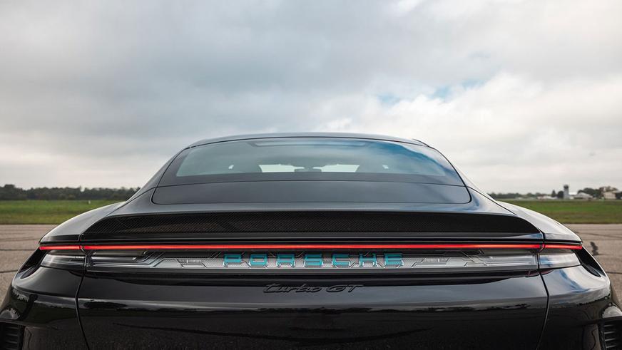 Porsche Taycan Turbo GT: менее 2 секунд до сотни