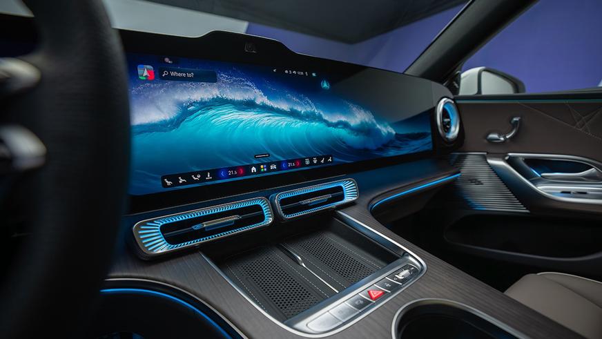 Mercedes-Benz C-Class стал электромобилем