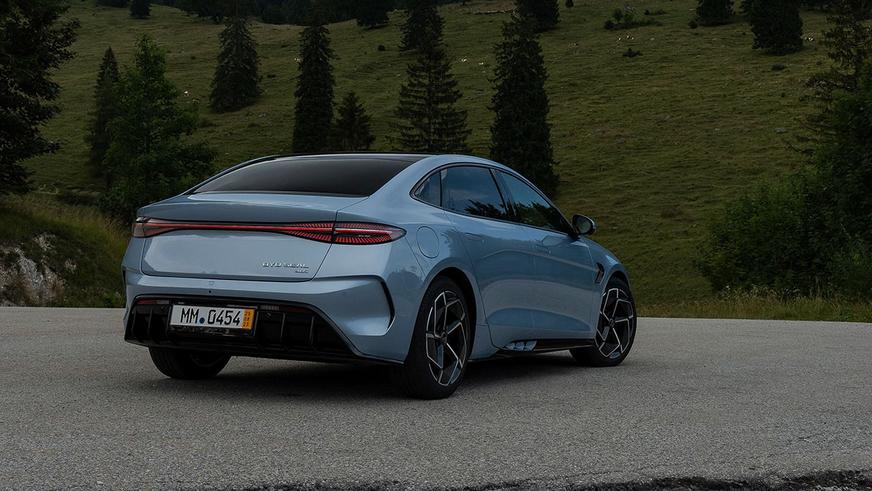 Китайский BYD Seal может стать всемирным автомобилем года