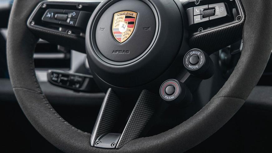 Porsche Taycan Turbo GT: менее 2 секунд до сотни