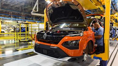 Renault будет строить новые автомобили на платформе Geely