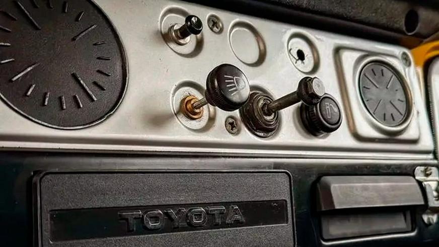 В продаже обнаружен Land Cruiser J40 со скромным пробегом