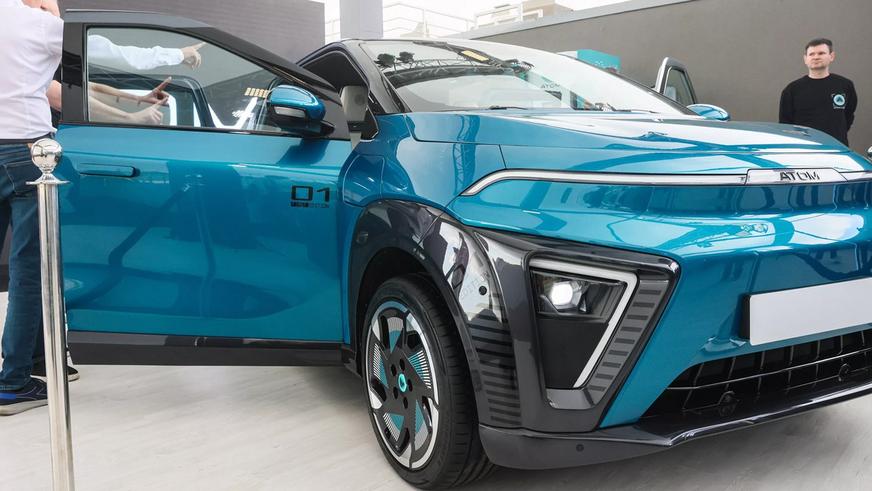 Презентован прототип российского электромобиля «Атом»