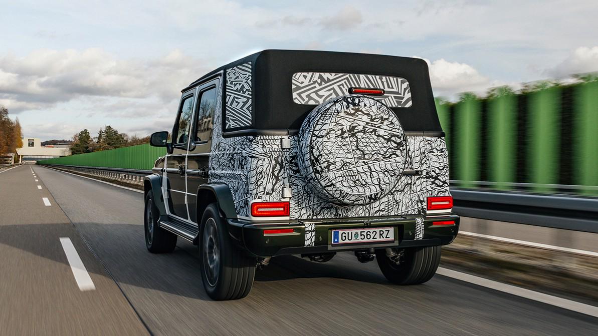 Mercedes-Benz показал первые фото с тестов кабриолета <nobr>G-класса</nobr>