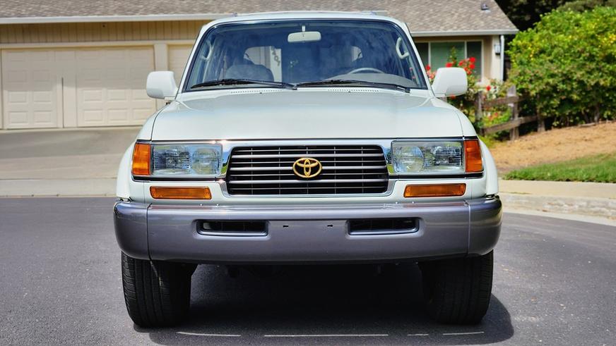 Почти новый Land Cruiser 80 оценили дороже 130 000 долларов