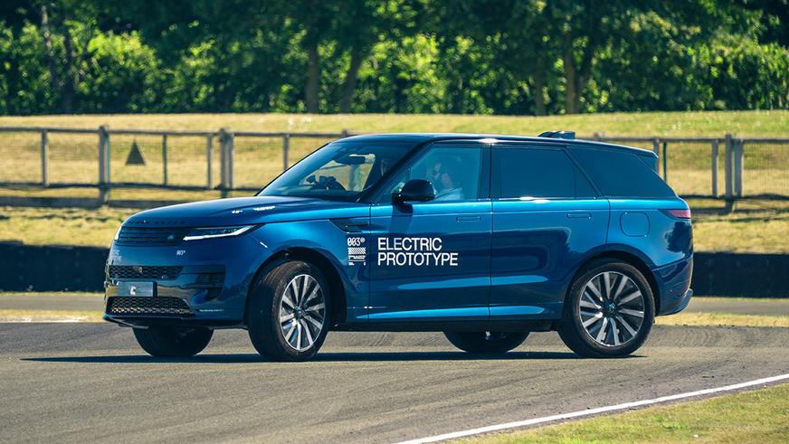 Электрический Range Rover Sport впервые показался на публике