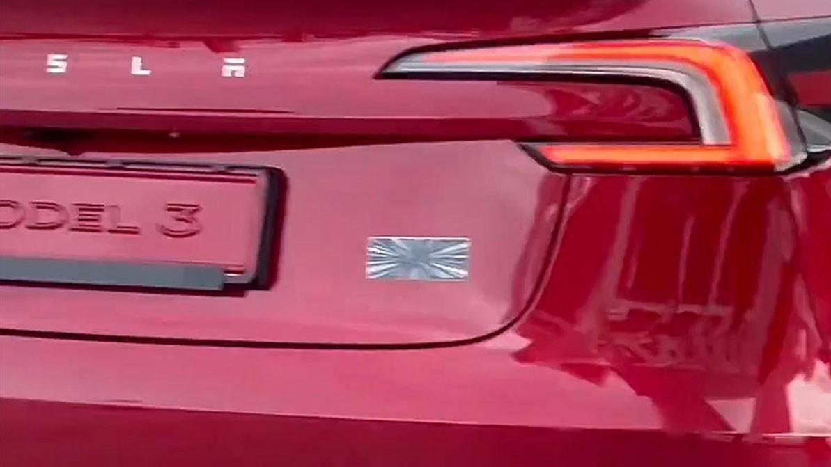 Жаңарған Tesla&nbsp;Model&nbsp;3 Performance көшеде көзге түсті2