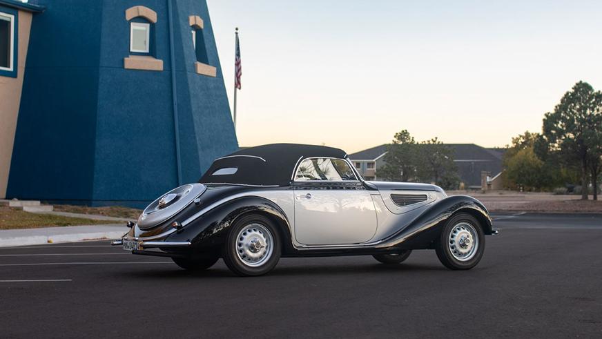 Довоенный BMW 327 выставили на торги в США