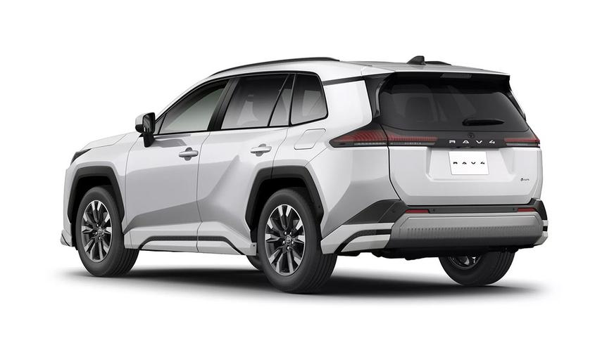 Новый Toyota RAV4 получил сразу два бодикита в Японии
