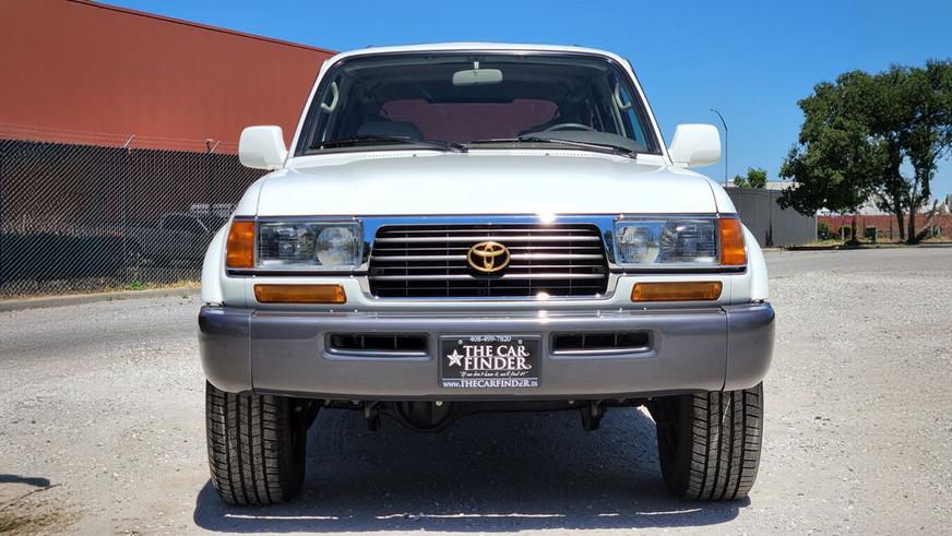 Практически новый Land Cruiser 80 выставлен на торги в США