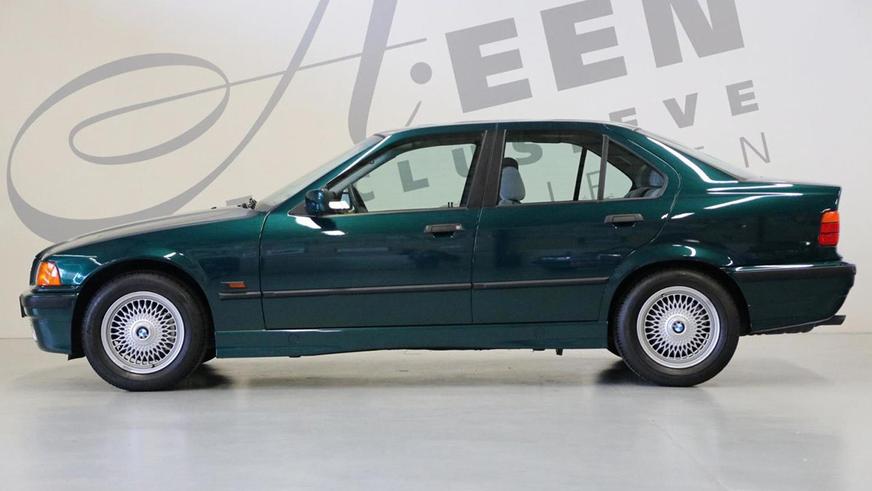 Новый BMW 320i (E36) нашли в автосалоне. Его оценили в 51 500 евро