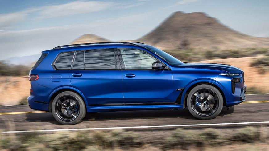 BMW X7 с обновлённым лицом. Первые фото