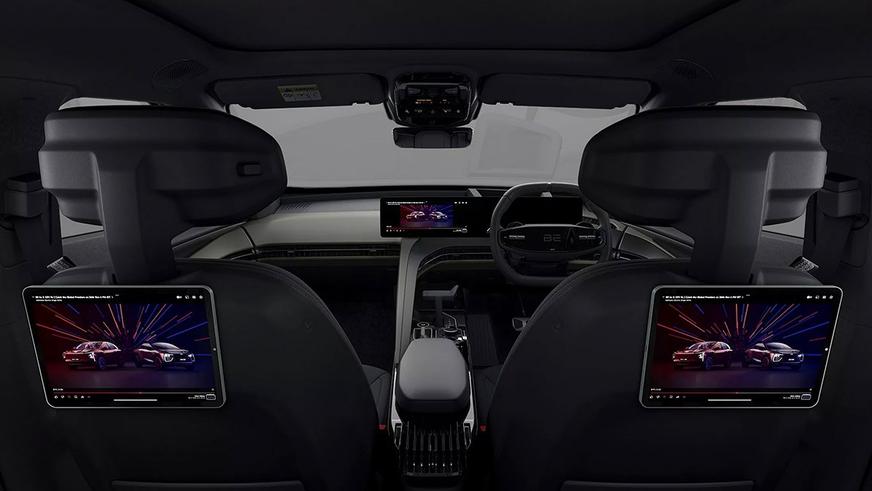 Mahindra показала два новых кроссовера на компонентах VW
