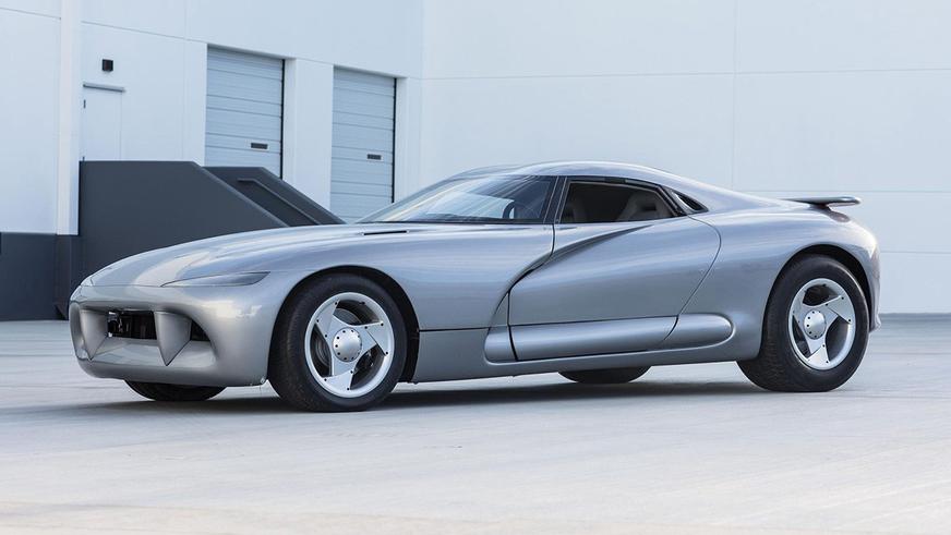 Киномодификацию Dodge Viper под названием Defender выставили на торги