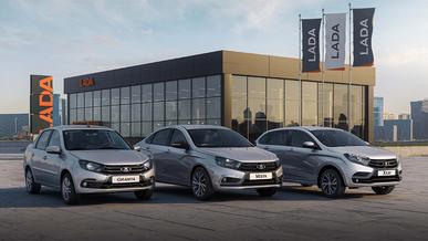 Цены на «лады» в салонах России почти вдвое выше заводских прайсов