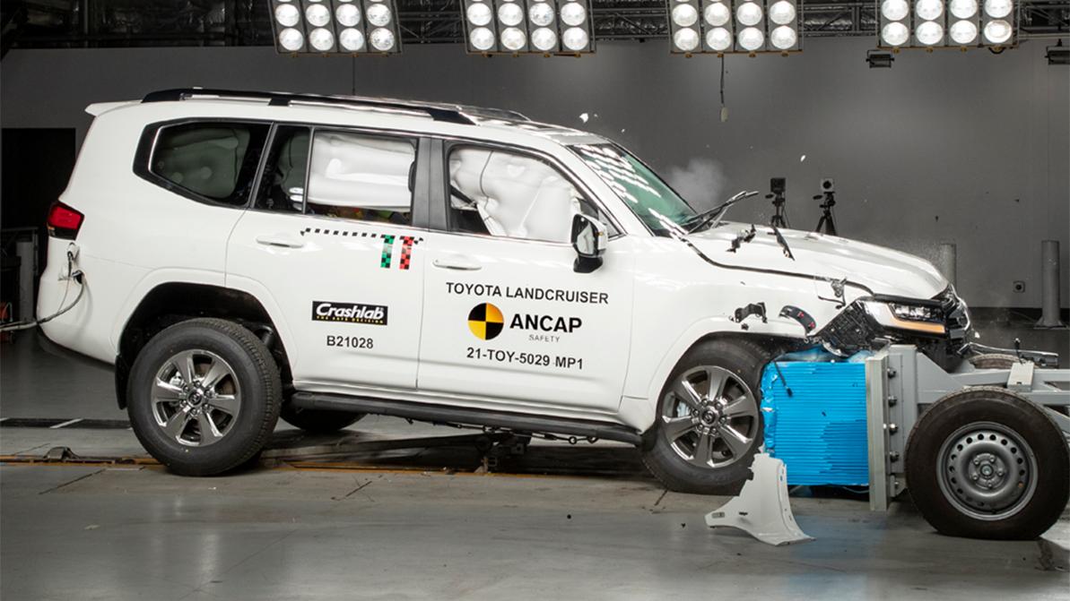 Toyota Land Cruiser 300-дің қауіпсіздігі қай деңгейде?