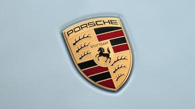 Porsche сауда жоспарын өзгертеді