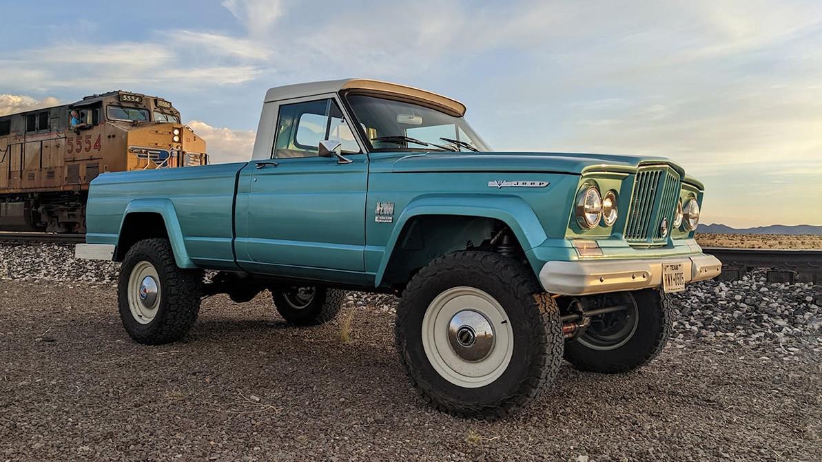 Рестомод 57-летнего пикапа Jeep получил 717-сильный мотор