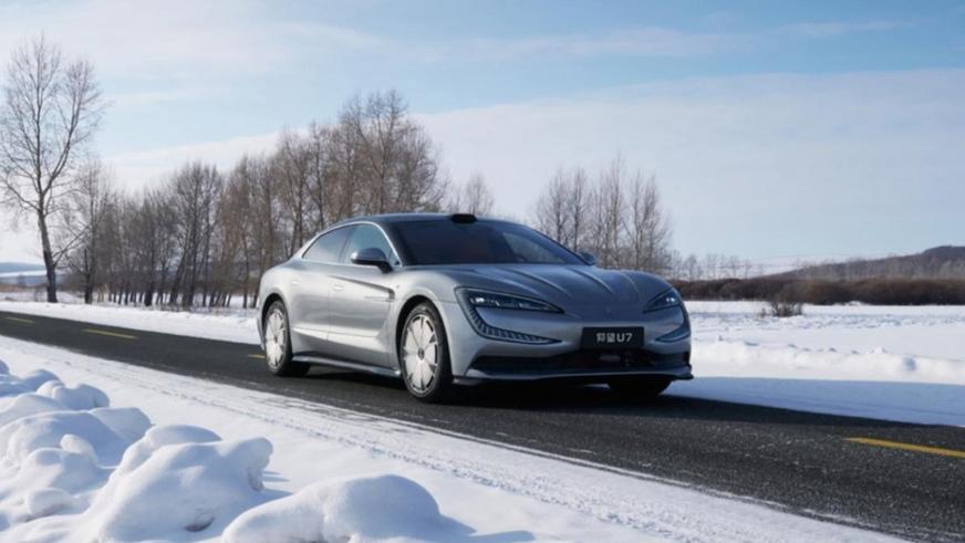 В Китае начались продажи 1305-сильного суперседана Yangwang U7