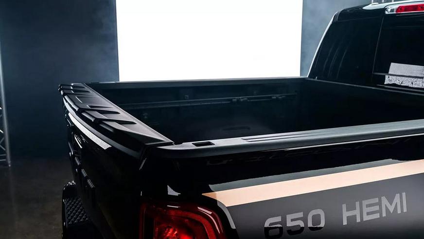 У пикапа Ram 1500 появилась заниженная версия с могучим V8