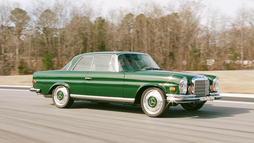 Классический Mercedes-Benz 280SE стал рестомодом за 500 000 долларов