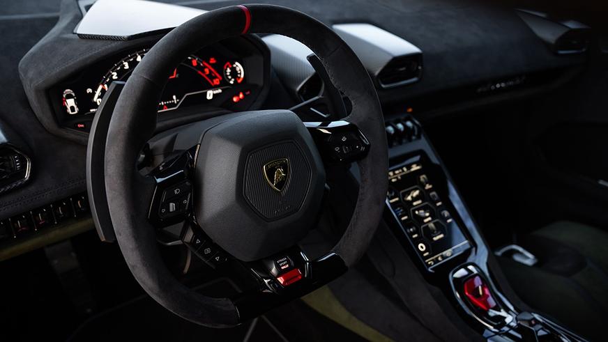 Самый внедорожный Lamborghini Huracan оказался самым медленным