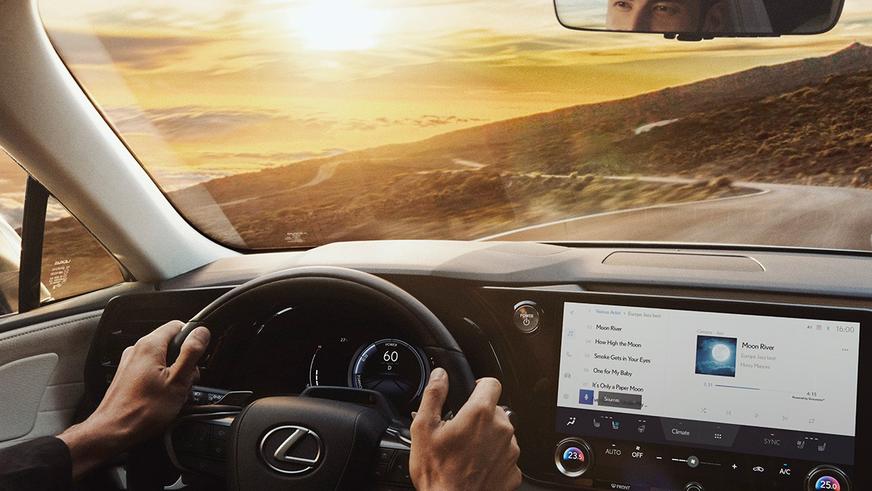 Новый Lexus RX получил турбомотор 2.4 вместо V6 3.5