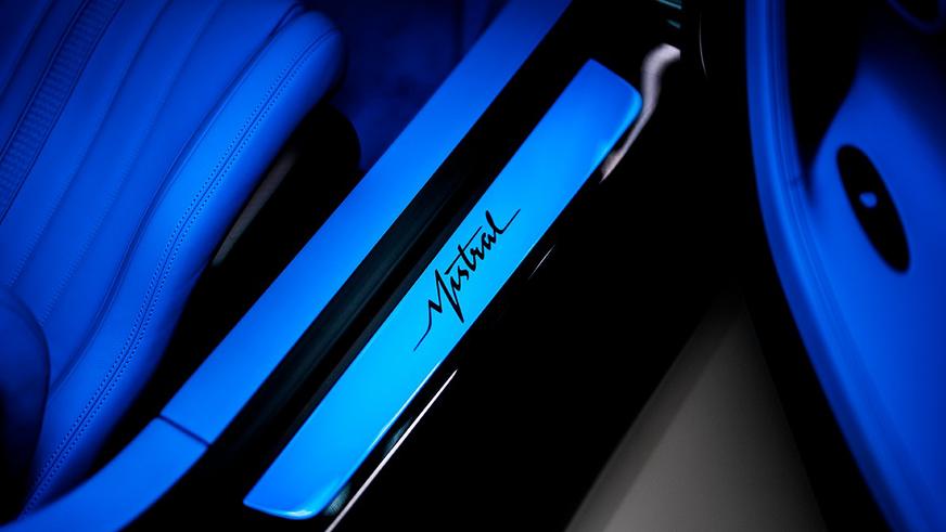 Bugatti показала первые товарные W16 Mistral по 5 миллионов долларов