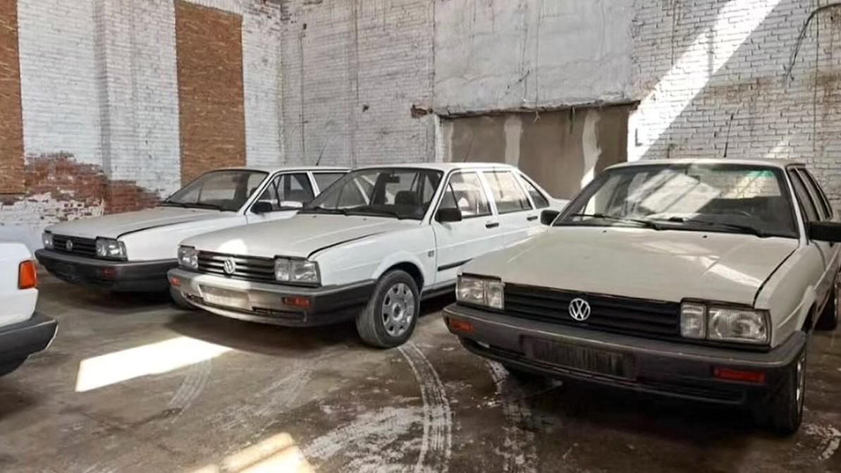 Қытайда 10 жыл бұрын шыққан Volkswagen седандары табылды