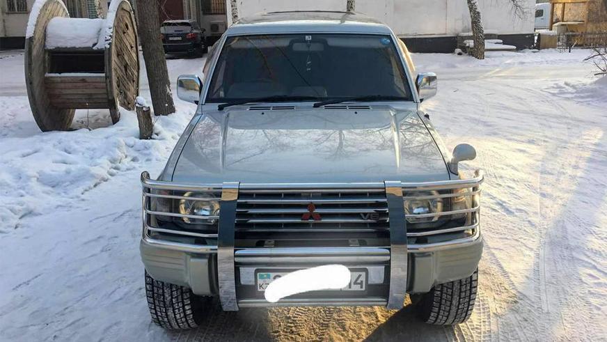 За 25-летний Mitsubishi Pajero просят 6.5 млн тенге