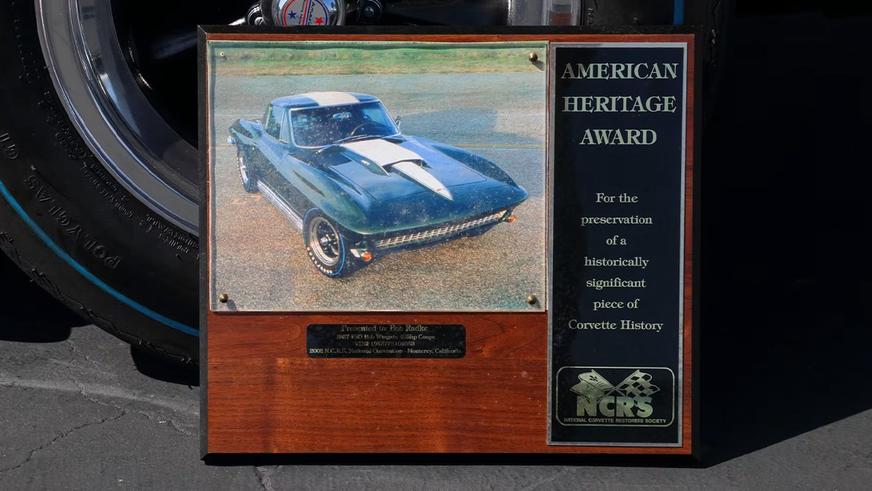 На торги выставят уникальный Corvette второго поколения