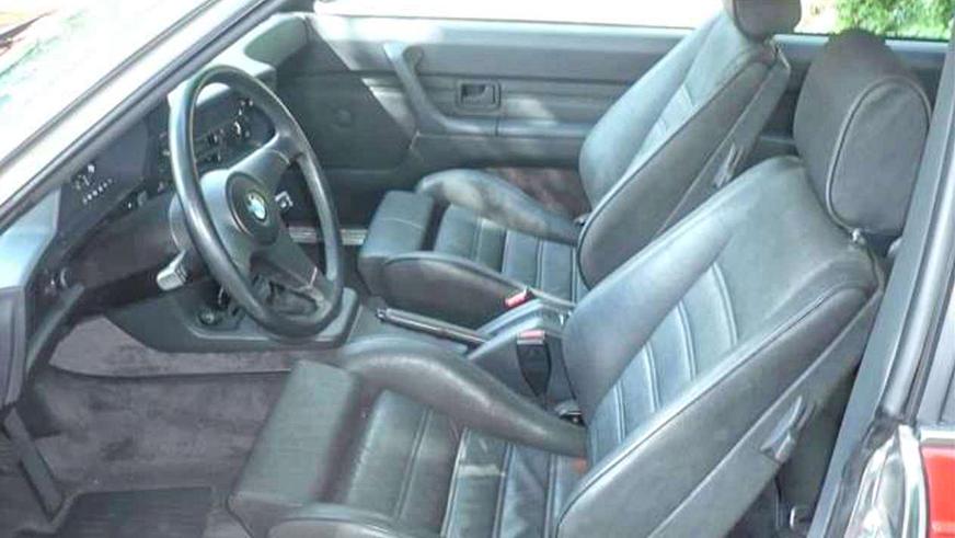 BMW 635 CSi почти без пробега продают за 125 тысяч евро
