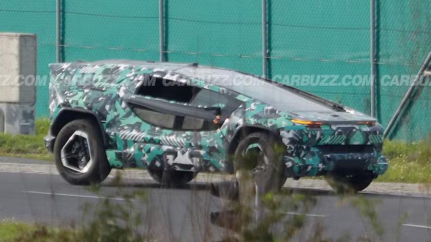 Электромобиль из Саудовской Аравии: прототип попал на фото