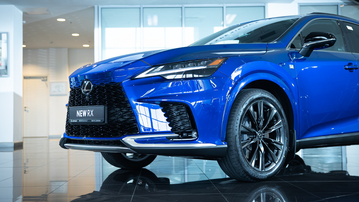 Lexus RX попал в топ-10 продаж апреля в Казахстане