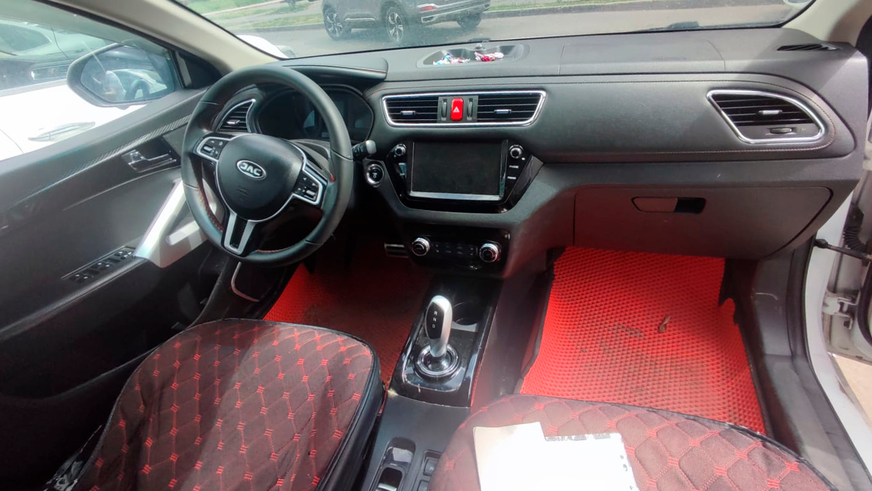 Электромобили «Оператора РОП» не смогли продать с аукциона