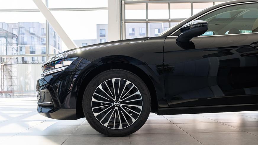 Volkswagen вернулся в Казахстан. Сколько стоят машины?