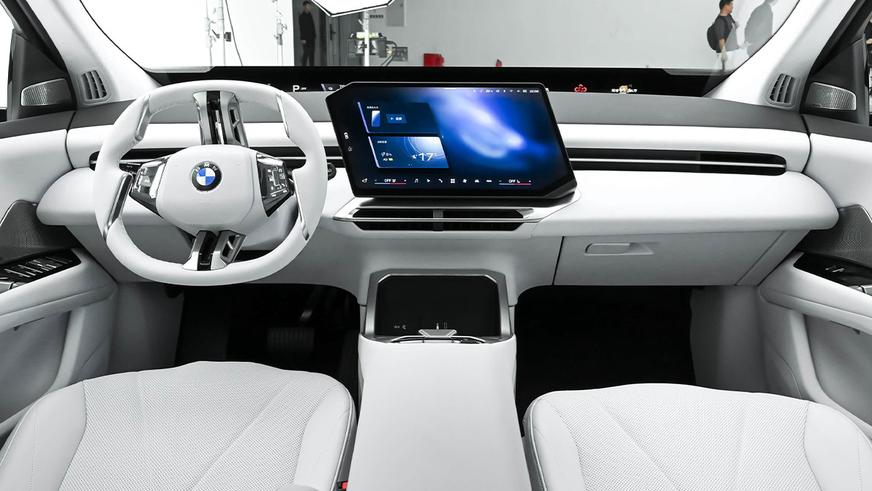 Удлинённый BMW iX3 выходит на рынок Китая с ценой от 18 млн тенге