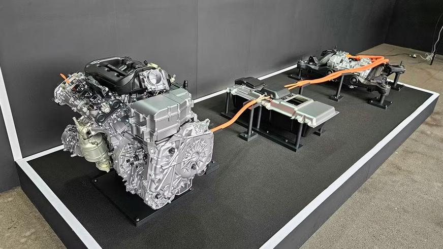 Honda разработает новый V6 для больших гибридов