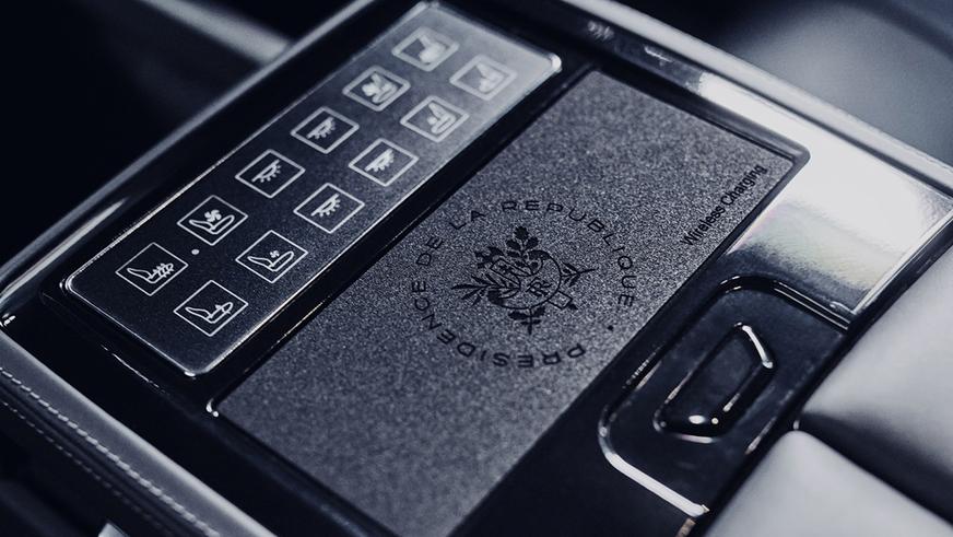 Почти как у всех: новый автомобиль французского президента