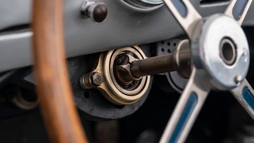 В открытой продаже впервые появился формульный Mercedes-Benz 1954 года