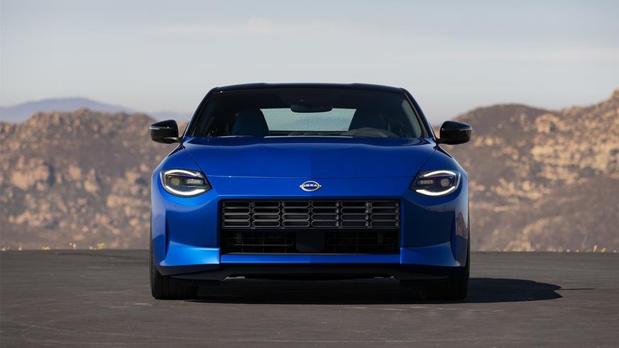 Новый Nissan Z: 400 сил и механика