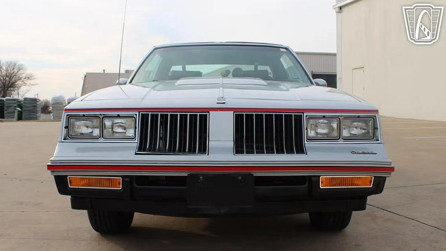 Фото дня: Oldsmobile с тремя рычагами КПП