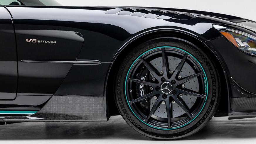 Редчайший Mercedes-AMG GT выставлен на онлайн-торги
