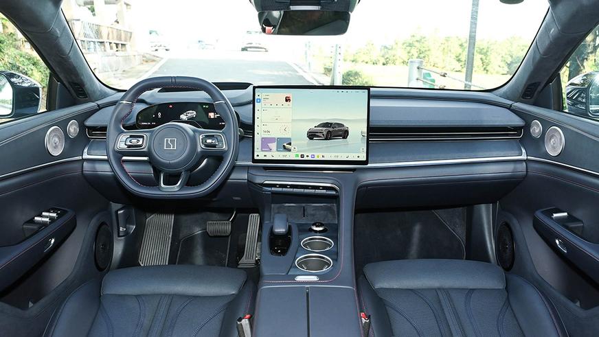 Обновлённый Zeekr 001 почти не подорожал в Китае