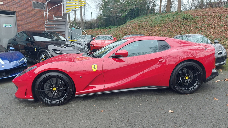 Редкий госномер из двух символов хотят продать за 1.6 млн долларов