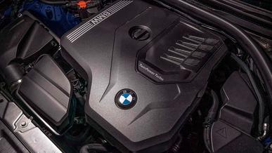 Новые «мерседесы» могут получить моторы от BMW