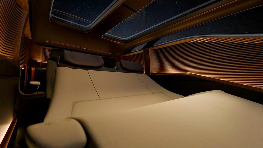 Lexus LS стал роскошным вэном с шестью колёсами